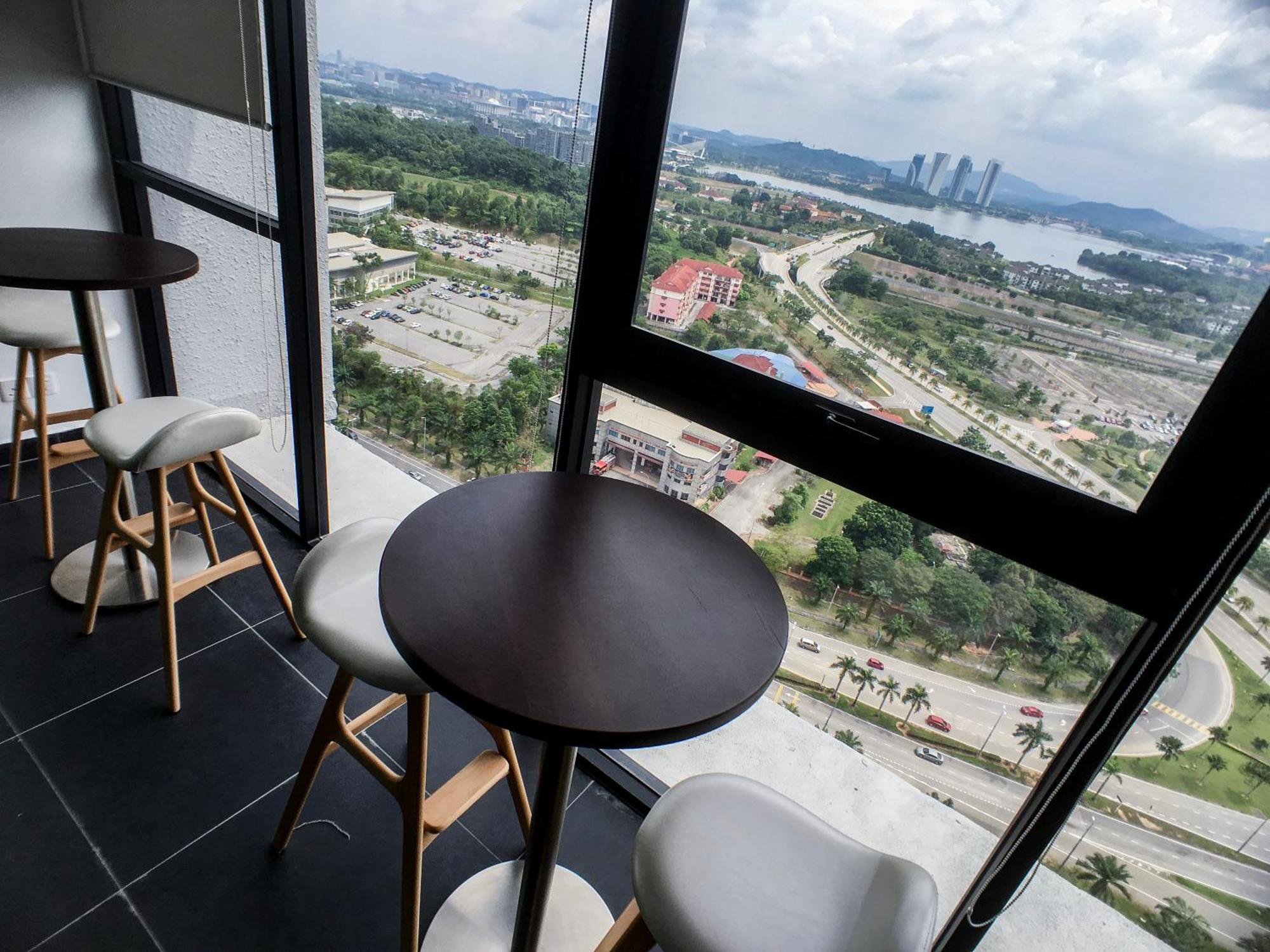 Eco Kanvas Soho Apartment